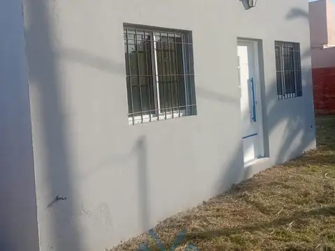 Casa 2 Habitaciones Amplio Espacio Verde en Pinzón, Pergamino, Buenos Aires