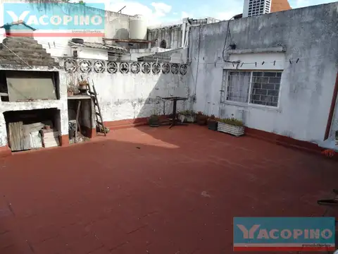 Depto Tipo Casa en Venta 50 años
