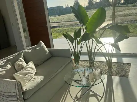 Casa en venta en Canning Barrio Fincas de San Vicente Golf