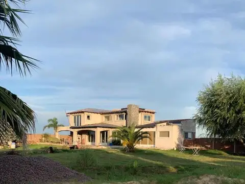 Casa en Venta en Del Carril, USD 125.000