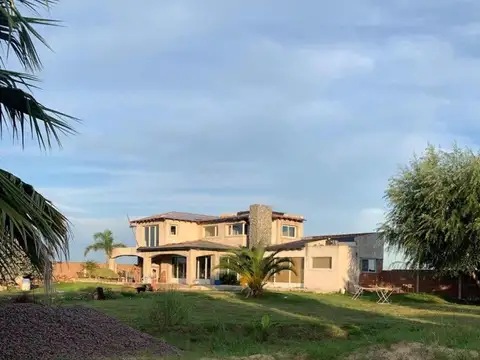 Casa en Venta en Del Carril, USD 125.000