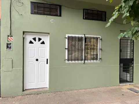 PH MONOAMBIENTE PLANTA BAJA FRENTE 