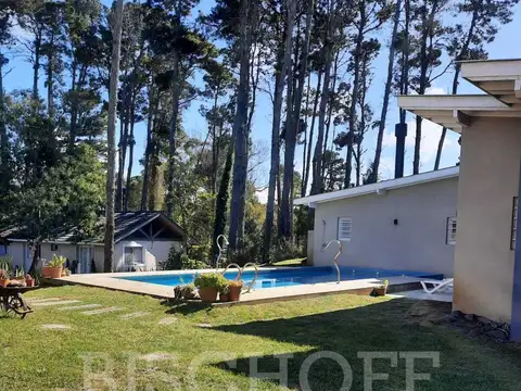 Casa 4 ambientes con 4 baños