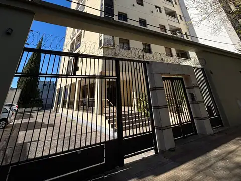Excelente departamento de 1 dormitorio en alquiler en calle 18 e/57 y 58, La Plata