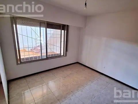 Local Comercial con Depósito   Vivienda/Oficinas en Urquiza 3600 – Luis Agote