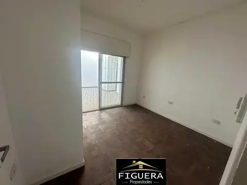 Depto Tipo Casa en Alquiler de 1 dormitorio