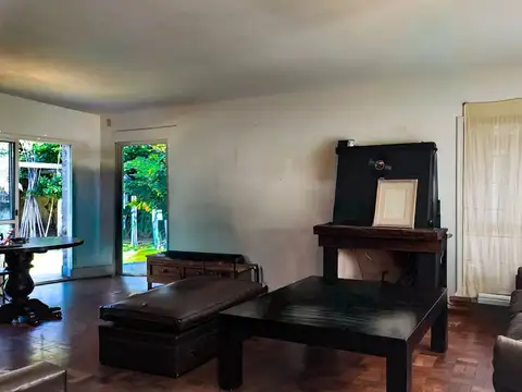 CASA 3 DORMITORIOS EN BARRIO SAN ALFONSO