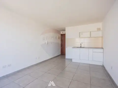 VENTA MONOAMBIENTE C/BALCON Y GARAJE LA BLANQUEADA