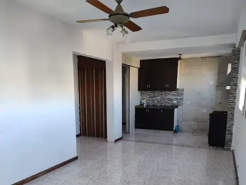 Departamento 4 ambientes con 1 baño