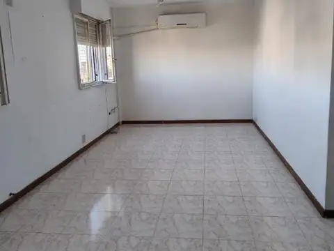 Avenida Teniente General Donato Álvarez 1400, Piso 8°