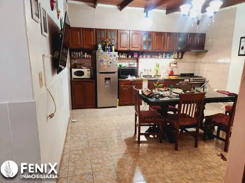 Nicolás  Yapeguay al 3900