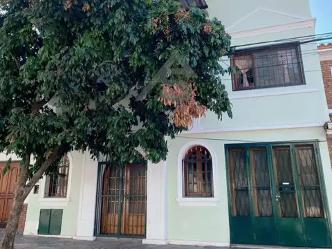 Casa en VICENTE LOPEZ 3 niveles