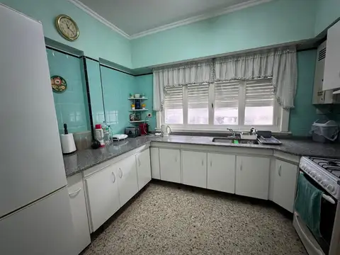 Depto Tipo Casa en Venta de 4 dormitorios