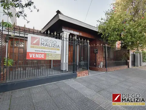 Venta Casa 4 ambientes en Lomas de Zamora