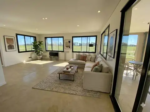 VENTA Casa 4 Ambientes con Parque | Barrio Norte - Tres Pinos, General Rodríguez - ACEPTA PERMUTA