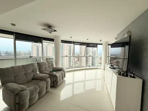 Departamento en Venta con 3 cocheras