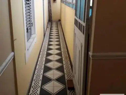Depto Tipo Casa en Venta de 9 ambientes