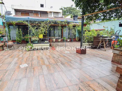 Maravillosa casa en venta en Castelar