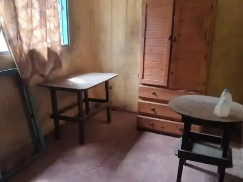 Casa en venta  a reciclar en Merlo Libertad