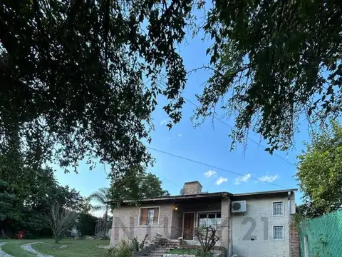 VENTA CASA 3 DORMITORIOS UNQUILLO
