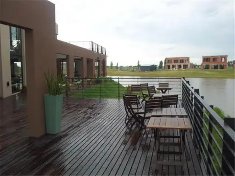 Terreno en Venta 24  mts Frente