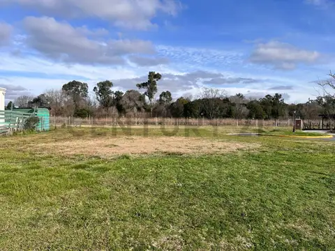 Terreno en Venta en Loma Verde, USD 17.000