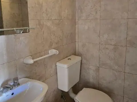 Departamento en Alquiler en Alberdi, $ 450.000