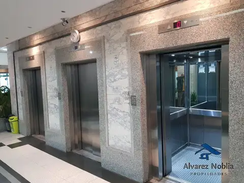 Oficina en Venta 60 años