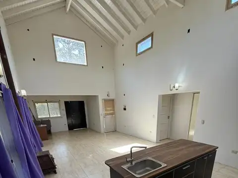 Casa 5 ambientes con 1 baño
