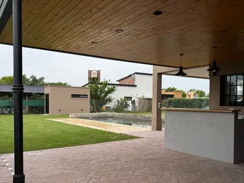 Casa en Alquiler en Punta Chacra, $ 950.000