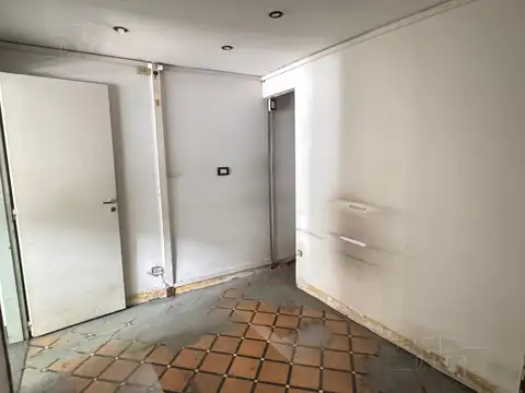 Local en Alquiler 40 años