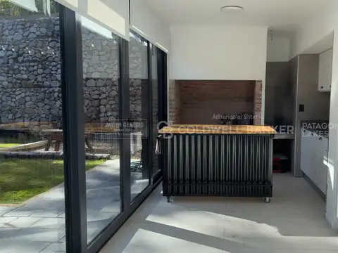Casa en Venta en Villa Correntoso, USD 1.600.000