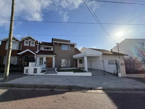 Casa en Venta en Centro (Campana), USD 270.000