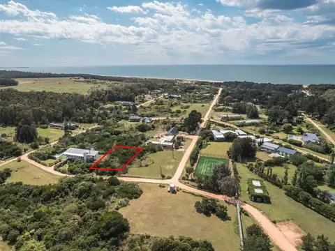 Lote de 720 m2 en venta en el Barrio San Vicente, 1