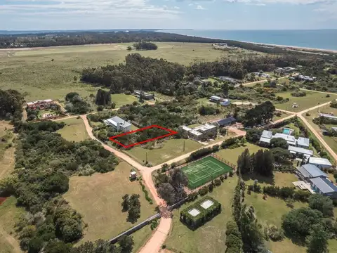 Lote de 720 m2 en venta en el Barrio San Vicente 100
