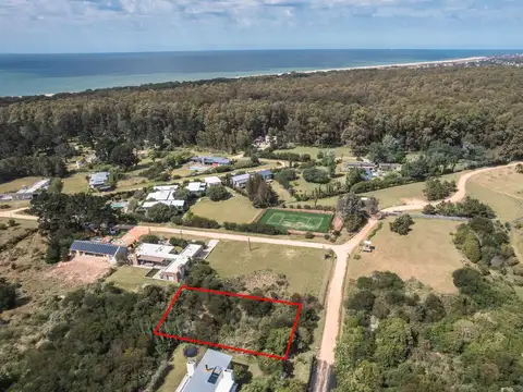 Lote de 720 m2 en venta en el Barrio San Vicente 100