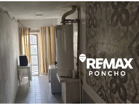 SE VENDE CASA + DEPARTAMENTO A 200M DE AV. GÜEMES
