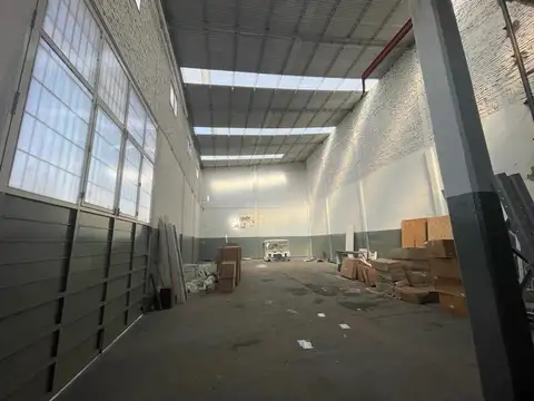 Galpón Zona Industrial!