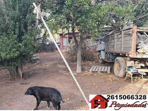 Casa 5 ambientes con 1 baño