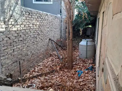 Casa 5 ambientes con 1 baño