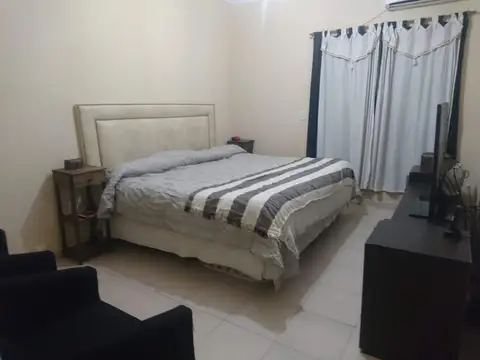 Depto Tipo Casa en Alquiler en Banfield, $ 700.000