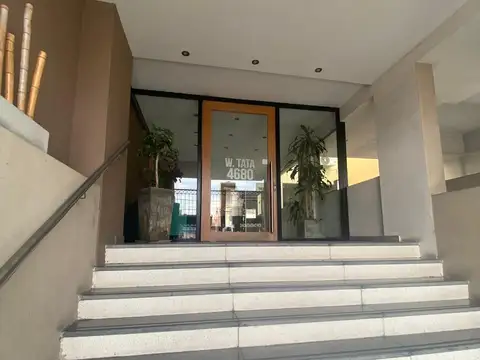 Departamento en Alquiler en Caseros, $ 450.000