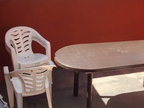 Departamento 4 ambientes con 2 baños