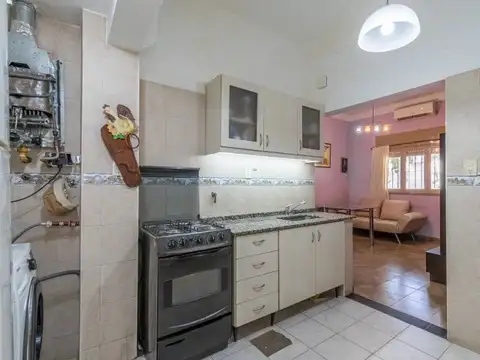 VENTA - PH -2 AMBIENTES - VERSALLES -  PATIO - SIN EXPENSAS