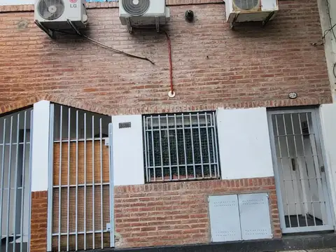 Venta ph de 3 ambientes con patio en Caldas 1700, Villa Ortuzar