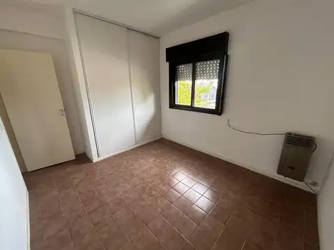 VENTA DEPARTAMENTO 4 AMBIENTES CON COCHERA EN CIUDADELA
