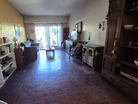 Depto Tipo Casa en Venta 45 años