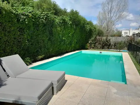 Casa en alquiler de verano, en Santa Bárbara, 4 dormitorios, lote interno 27 dic 31 ene 27