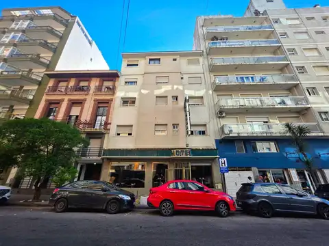 Hotel en Venta 60 años