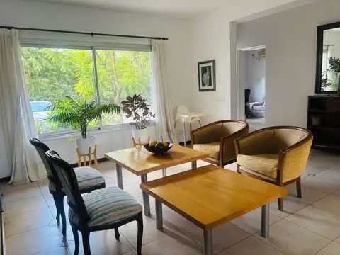Casa 7 ambientes con 3 baños